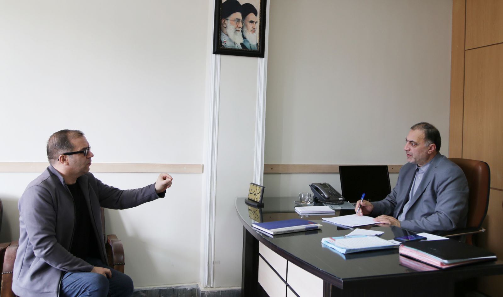 برگزاری جلسه «سه شنبه های ملاقات مردمی» مدیرکل بنیاد آذربایجان شرقی