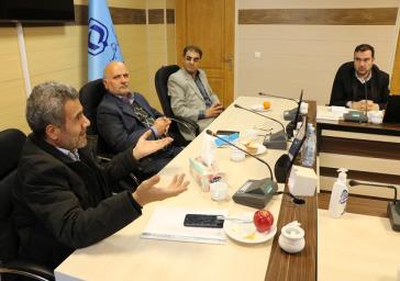نشست صمیمی مدیرکل بنیاد مسکن انقلاب اسلامی استان باجمعی از بازنشستگان