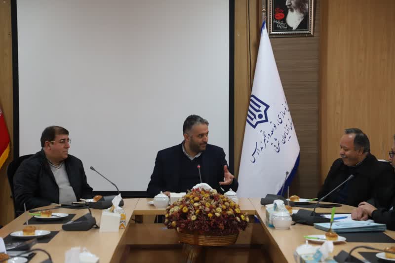 تقدیر از کارکنان امور مالی نوسازی مدارس استان آذربایجانشرقی