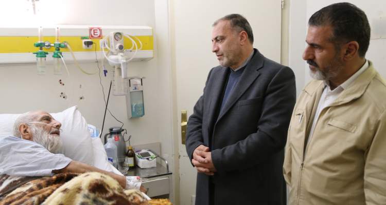 عیادت مدیرکل بنیاد آذربایجان شرقی از پدر شهید «نوبری» در تبریز