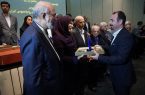 اهدای «جایزه ملی رهبری فکری مسئولیت اجتماعی ایران» به رئیس انجمن روابط عمومی آذربایجان شرقی*