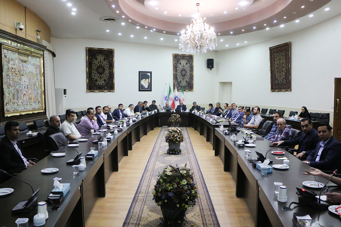 در کمیسیون صادرات و مدیریت واردات اتاق تبریز مطرح شد؛ سرگردانی برخی از تجار در رفع تعهد ارزی