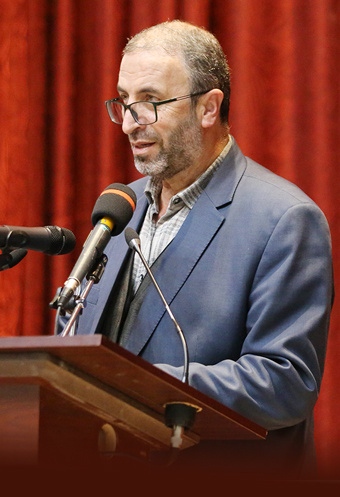 گرایش شهریار به نوگرایی در عین توجه به سنت گرایی