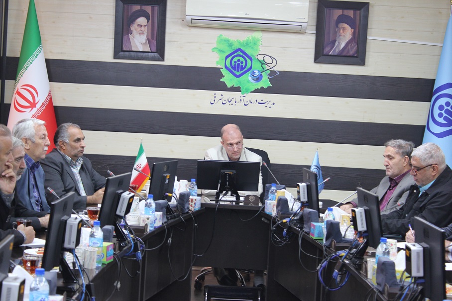 مدیر درمان آذربایجان شرقی با اعضای کانون بازنشستگان کارگری دیدار کرد