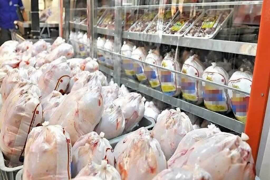 توزیع مرغ منجمد بصورت گسترده و روزانه در آذربایجان شرقی تا متعادل شدن قیمت‌ها