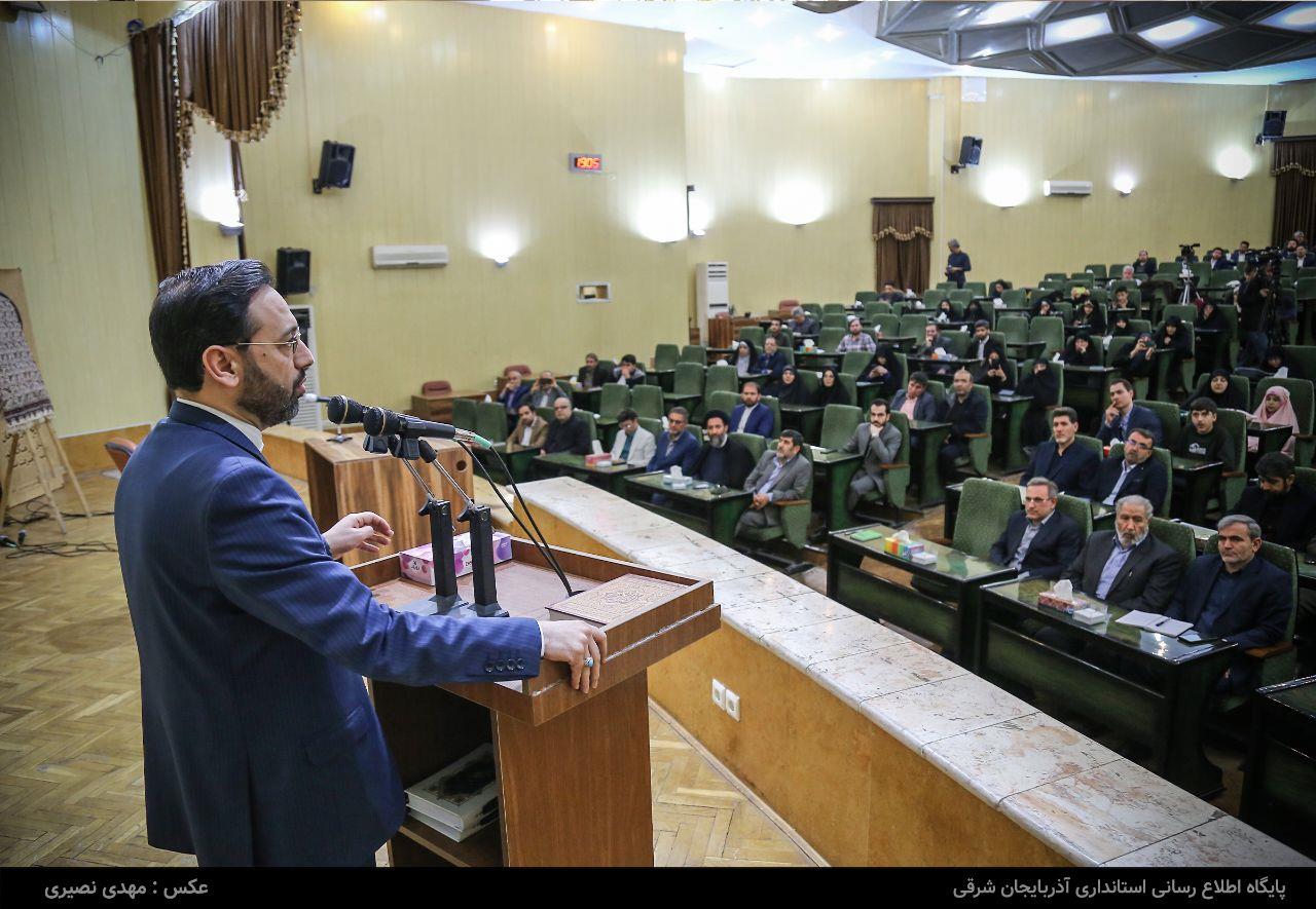 تربیت قرآنی جامعه را در مقابل آسیب‌های اجتماعی بیمه می‌کند