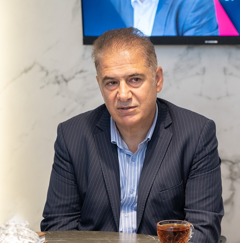 مدیر شعب بانک توسعه تعاون آذربایجان شرقی:  آذربایجان شرقی رتبه سوم رشد منابع کشور را کسب کرد | رشد ۲۰۰ درصدی تسهیلات پرداختی در استان