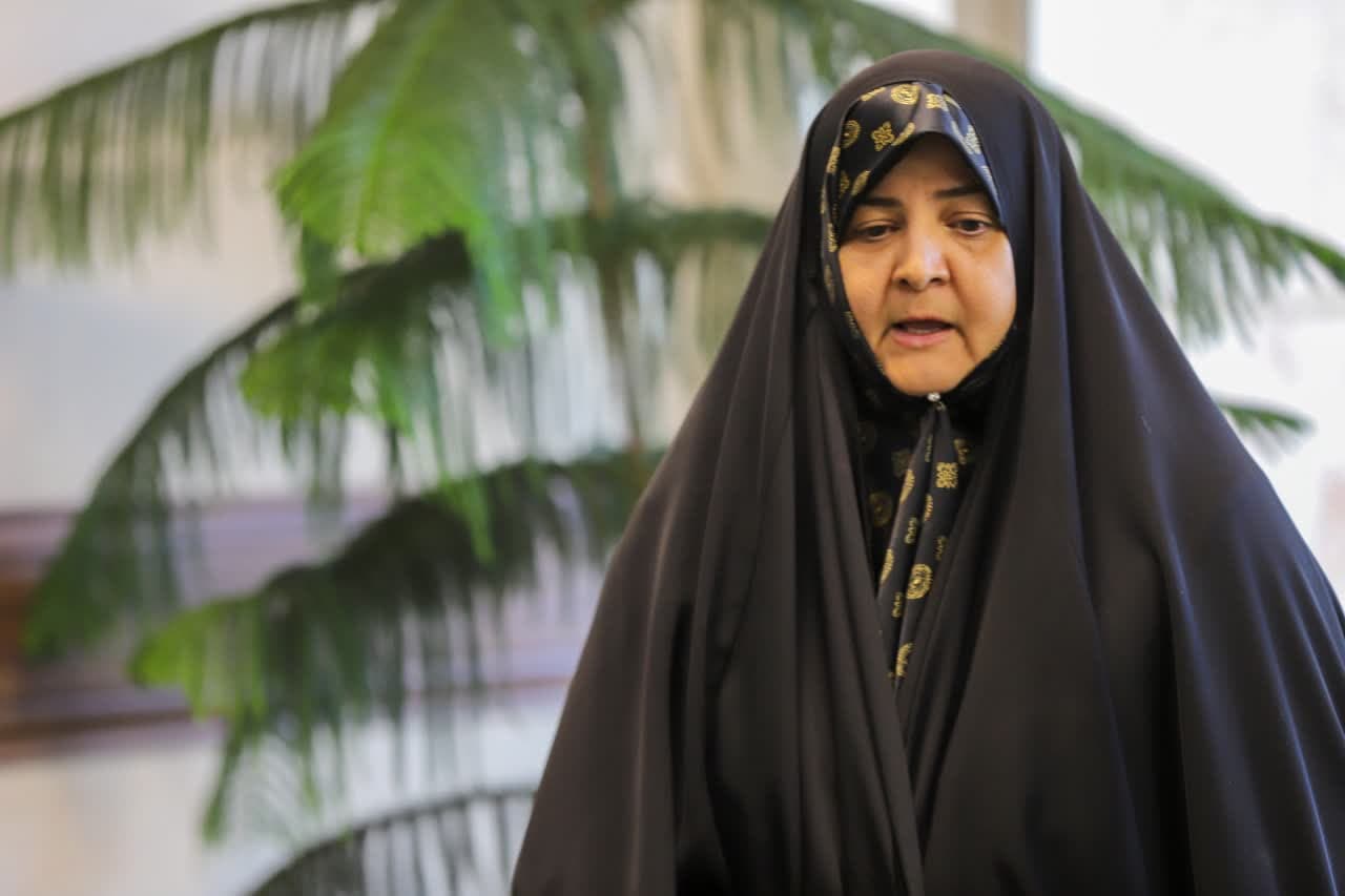 کمک میلیاردی بانوی تبریزی به جبهه مقاومت کمک میلیاردی بانوی تبریزی به جبهه مقاومت