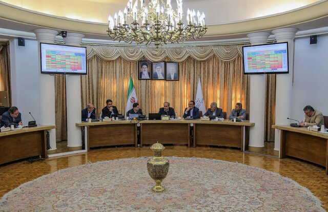 استاندار آذربایجان شرقی: سهمیه آرد و ساعت کاری نانوایان آذربایجان شرقی افزایش یابد