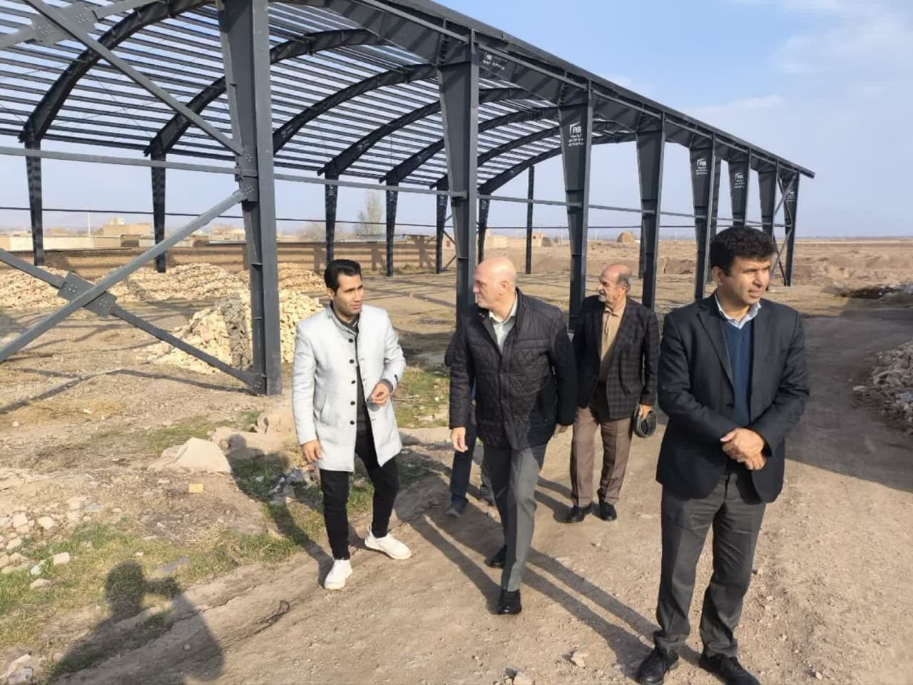 بازدید مدیرکل ورزش و جوانان استان از پروژه های ورزشی شهرستان مرند