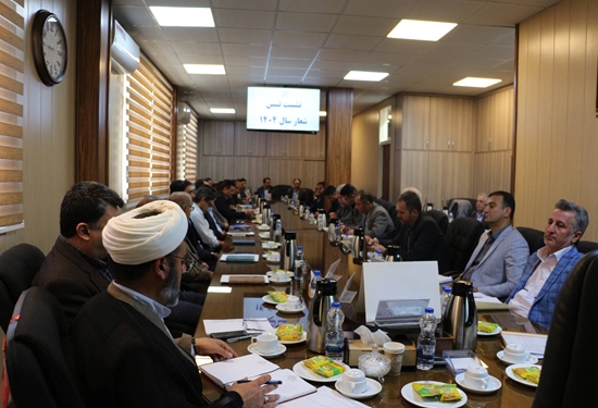 نشست تبیین شعار سال با حضور مدیران و همکاران دامپزشکی استان برگزار شد