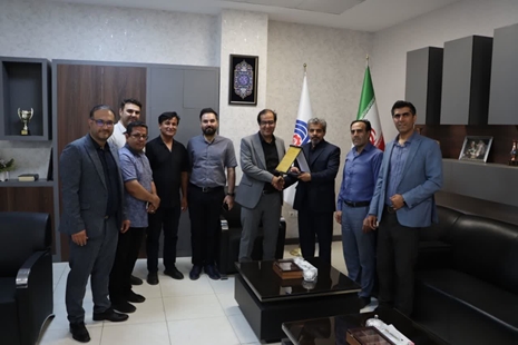 تقدیر انجمن آموزشگاههای فنی و مهندسی استان آذربایجان شرقی از مدیرکل آموزش فنی و حرفهای استان