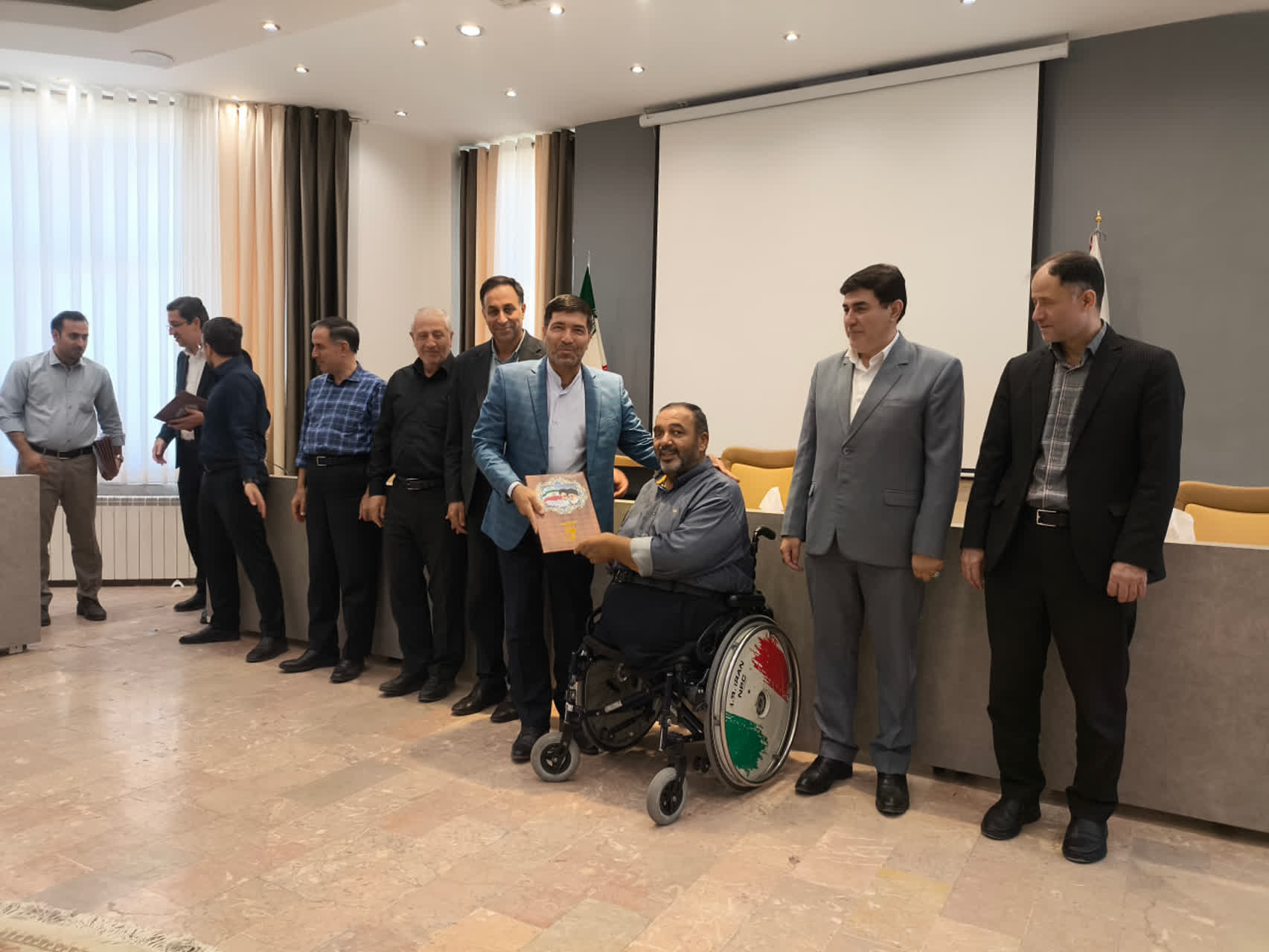درخشش کارکنان اداره کل بنیاد شهید آذربایجانشرقی در هفتمین همایش کارمند و مدیر تراز انقلاب درخشش کارکنان اداره کل بنیاد شهید آذربایجانشرقی در هفتمین همایش کارمند و مدیر تراز انقلاب